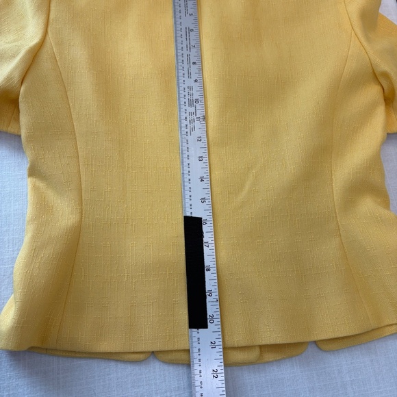 Le Suit Yellow Lenin Look Short Sleeve Blazer Sz 6 - Picture 6 of 8